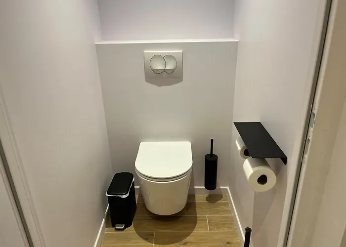 Bella ゲストハウス 3*