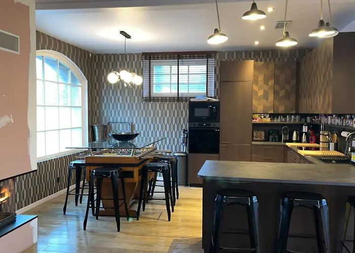 Bella ゲストハウス 3*